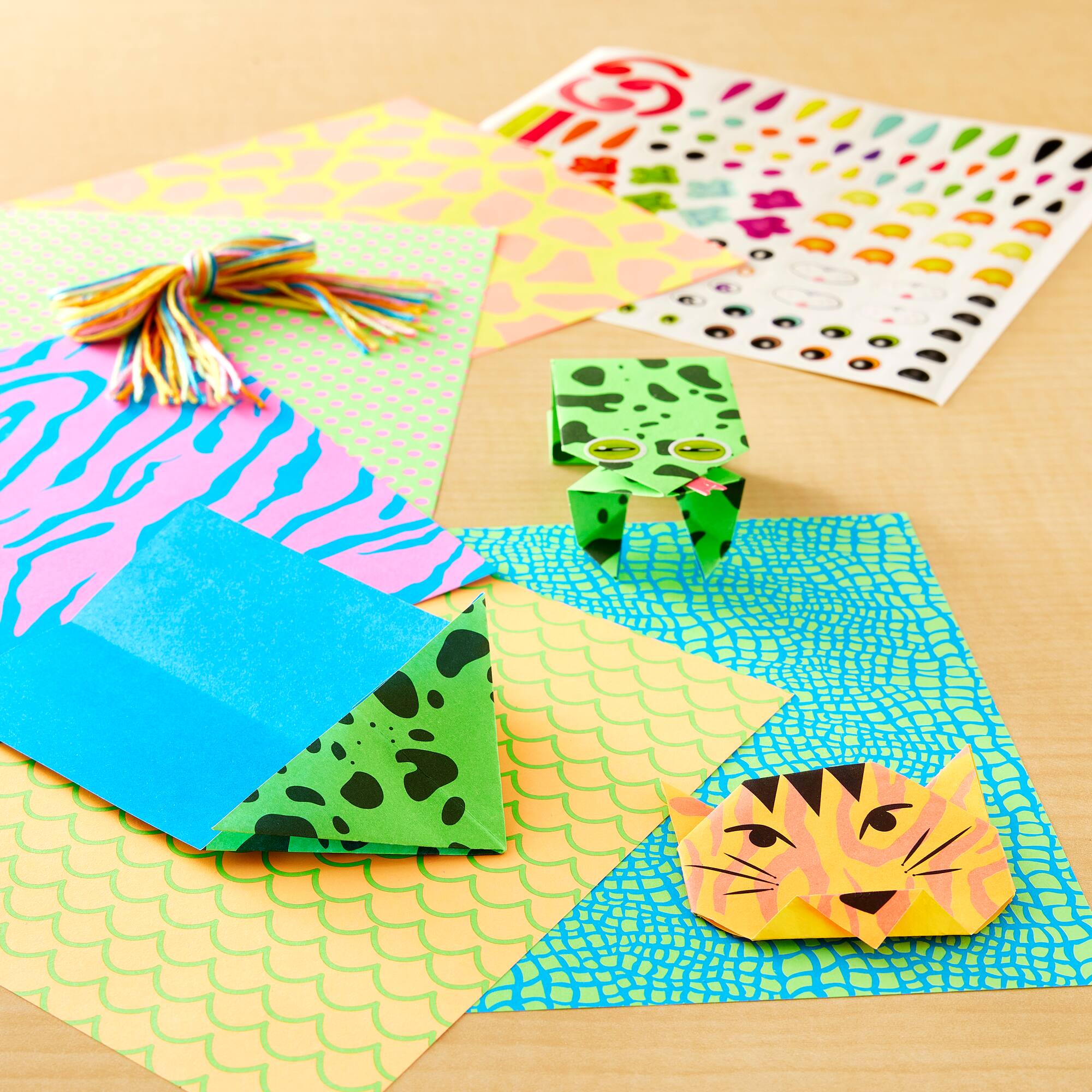 Faber-Castell® Neon Origami Kit
